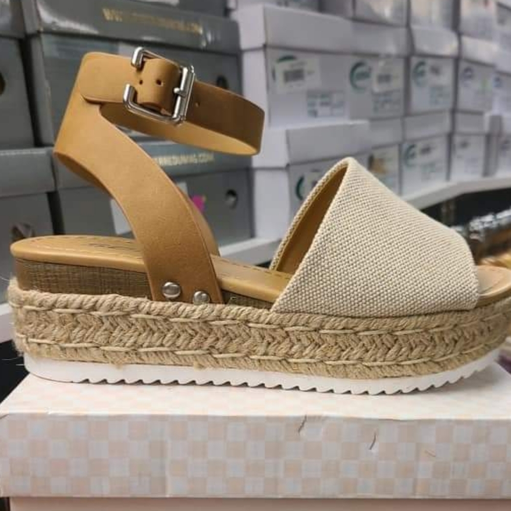 Soda Platform Wedges size 10